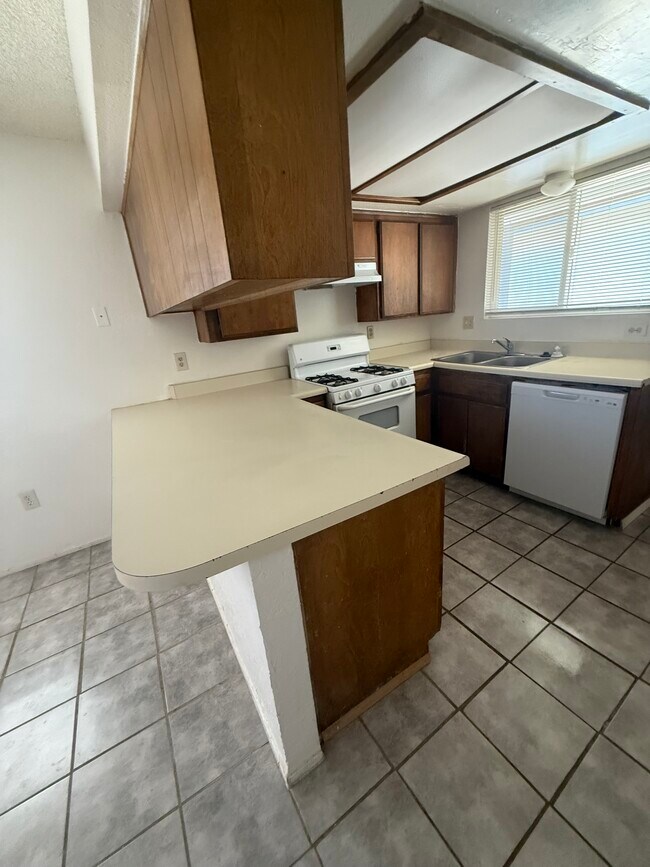 Foto del edificio - 21239 Madre St