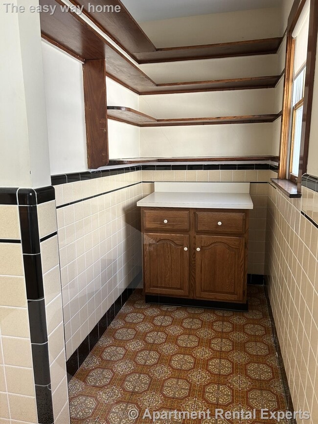 Building Photo - Somerville/Winter Hill 2 Bedroom