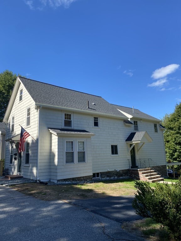 Primary Photo - 72 Morton St