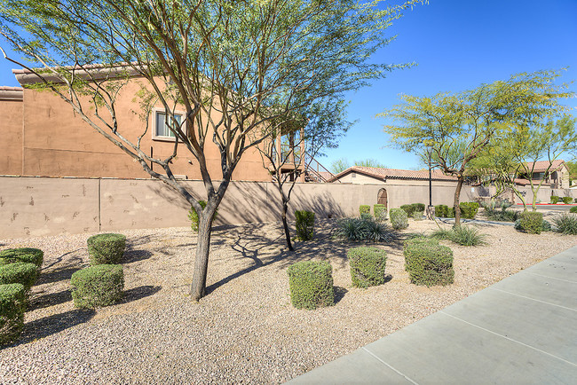 Foto del edificio - Fernwood Court Apartments