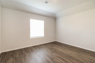 Building Photo - 2412 Bull Trout Dr