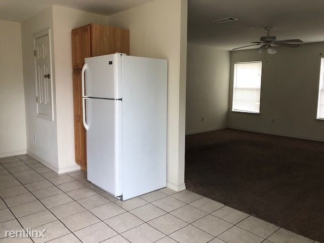 Building Photo - 1 br, 1 bath Apartment - 1207 22nd St Apt 3