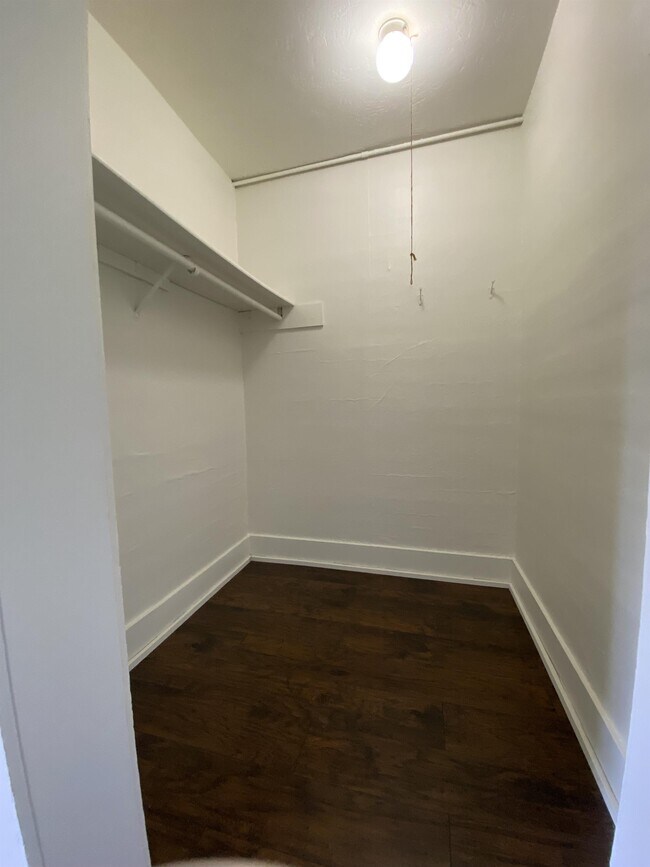 1320 3rd St Unit 1, Cosmopolis, WA 98537 Room for Rent in Cosmopolis