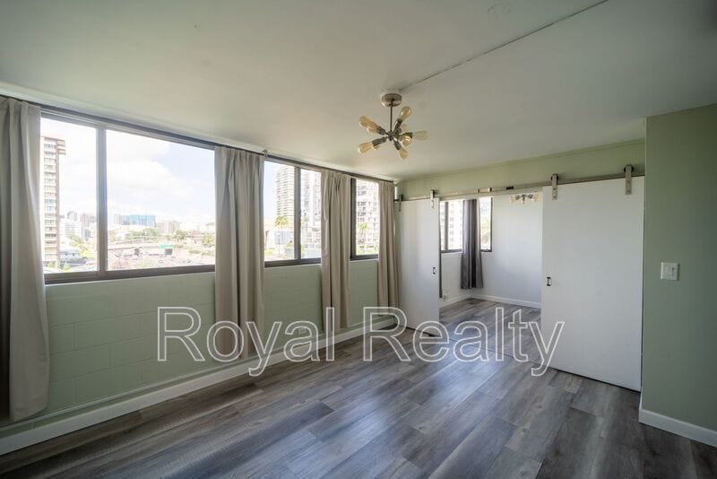 Photo - 1040 Kinau Street