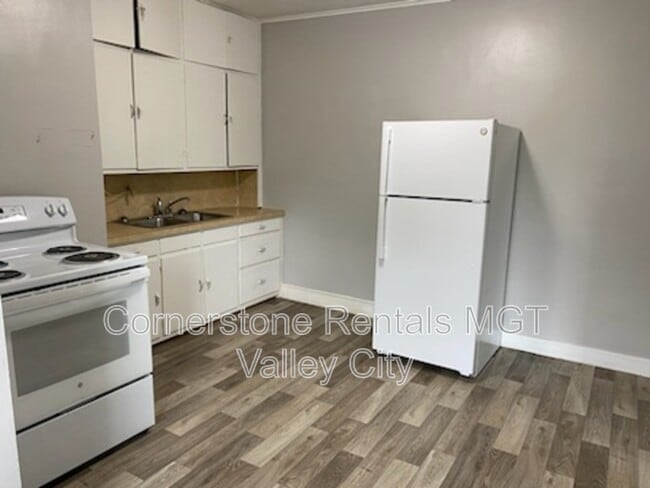 Foto del edificio - 208 5th Ave SW