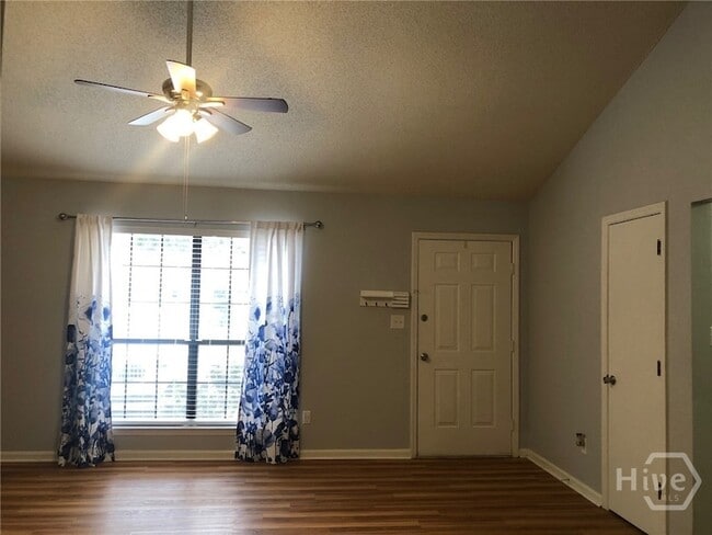 Building Photo - 120 Harmon Creek Dr