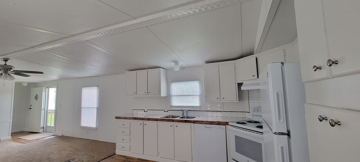 Primary Photo - Ready to Move in