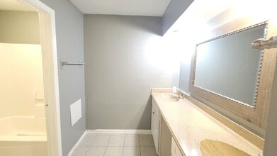 Building Photo - 12714 Corning Dr