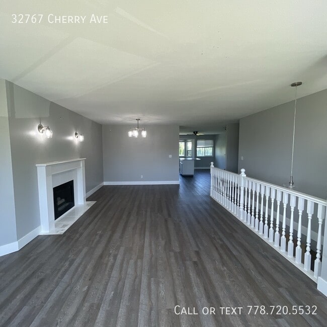 Building Photo - 32767 Cherry Ave
