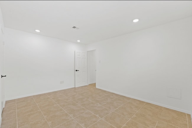 Photo - BEAUTIFUL HOME IN HOUSTON. MOVE IN READY!.