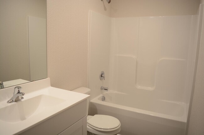 Foto del edificio - 248 Yorktown Ln