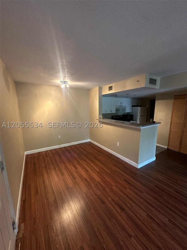 Building Photo - 5035 Wiles Rd