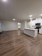 Building Photo - 144 Watford Ln