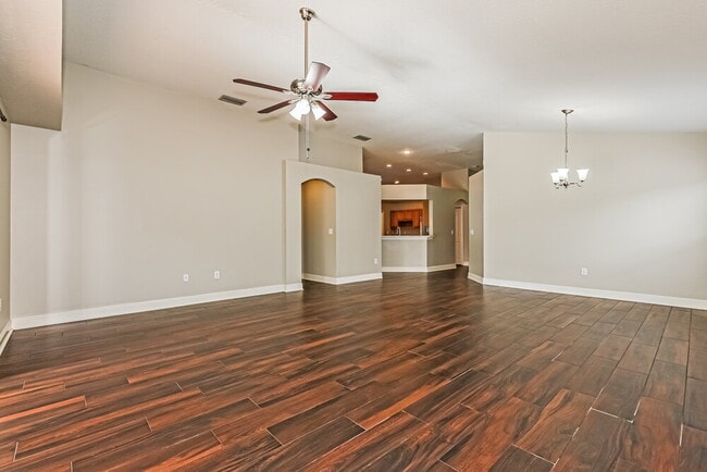 Foto del edificio - 31422 Wrencrest Dr