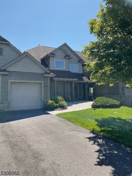 Foto principal - 3 Cornwall Ct