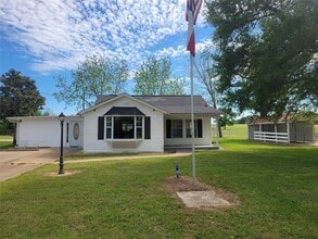 Building Photo - 1112 VZ Co Rd 1703