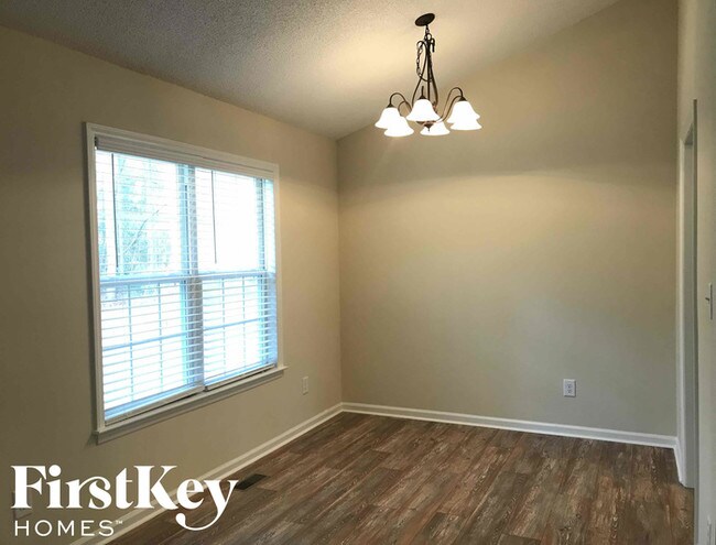 Building Photo - 101 Evan Ct