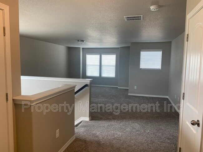 Foto del edificio - 4235 Prairie Agate Dr