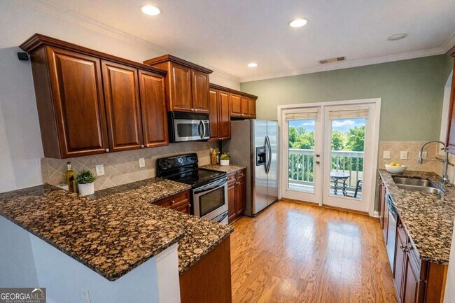 Foto del edificio - 2043 Liberty Ct NW