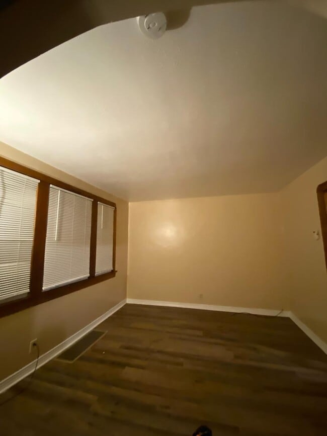 Building Photo - 6800 Fullerton Ave