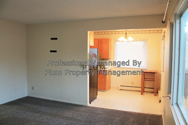Building Photo - 800 Spartan Dr