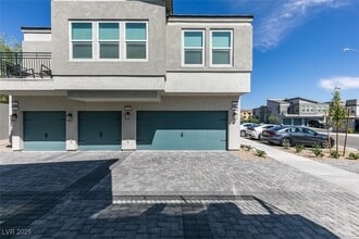 Building Photo - 6229 Mangler St