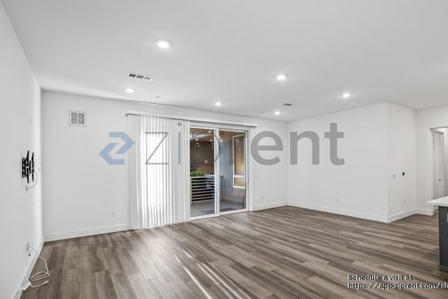 Building Photo - 45258 Tom Blalock St