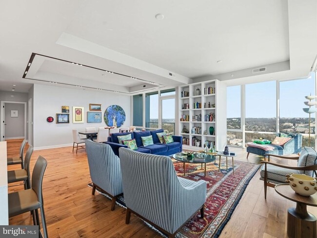 Foto del edificio - 1781 N Pierce St