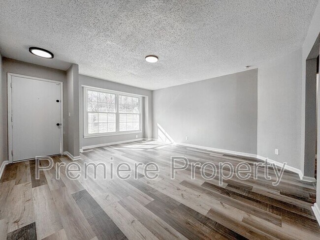 Foto del edificio - 3910 E 123 Terrace