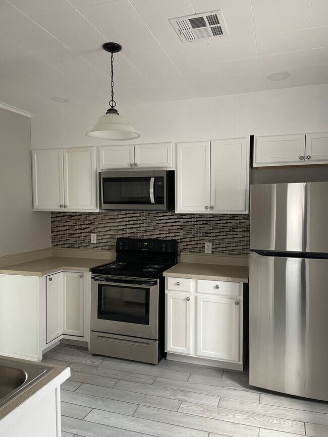 Building Photo - 409 Jackson
