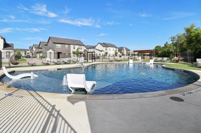 Foto del edificio - Townhomes at Princeton Meadows