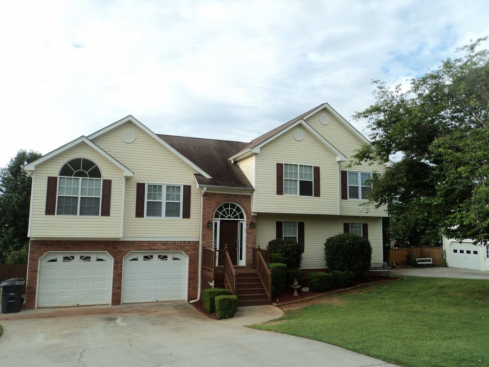 Primary Photo - 219 Taylors Farm Dr