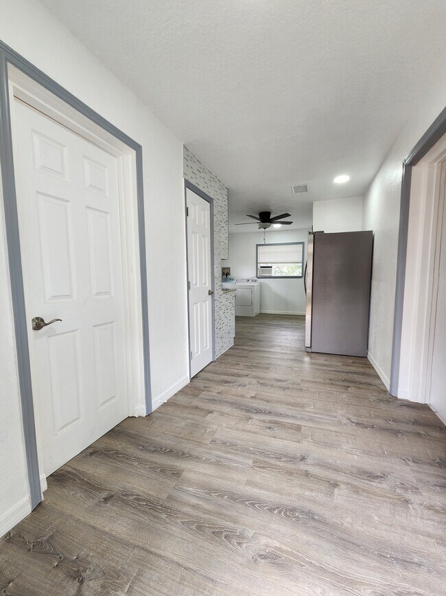 Entrance - 7911 Napoleon St