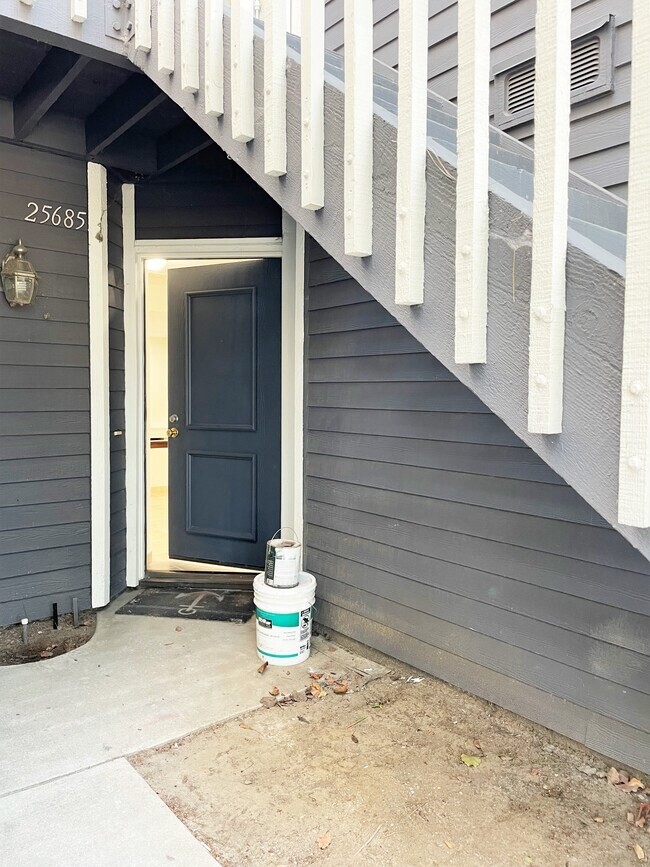 Foto del edificio - 25685 Pine Creek Ln