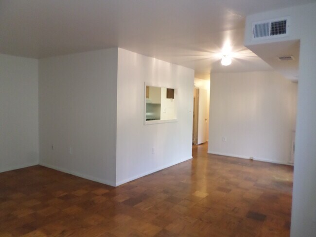 Foto del edificio - 5107 Crossfield Ct