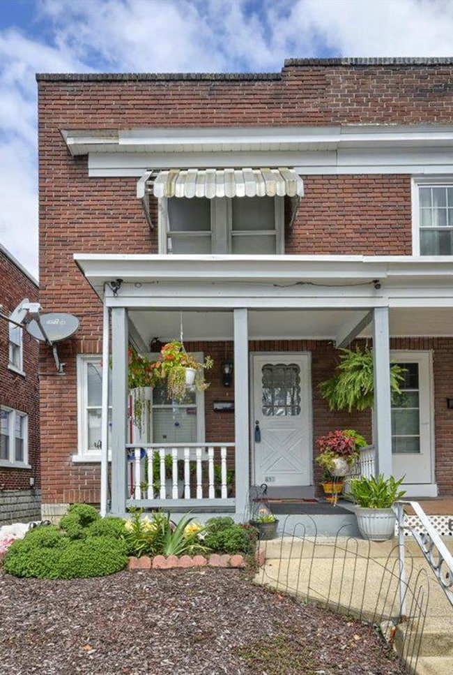 Building Photo - 613 Lehigh Ave