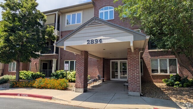 Front Entrance to building - 2894 W Riverwalk Cir