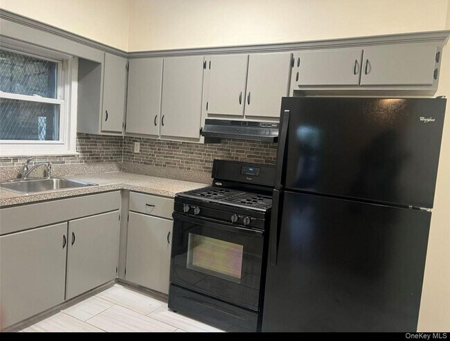 Foto del edificio - 360 N Broadway