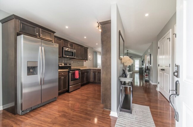 Foto del edificio - 108 Bobby Jones Boulevard