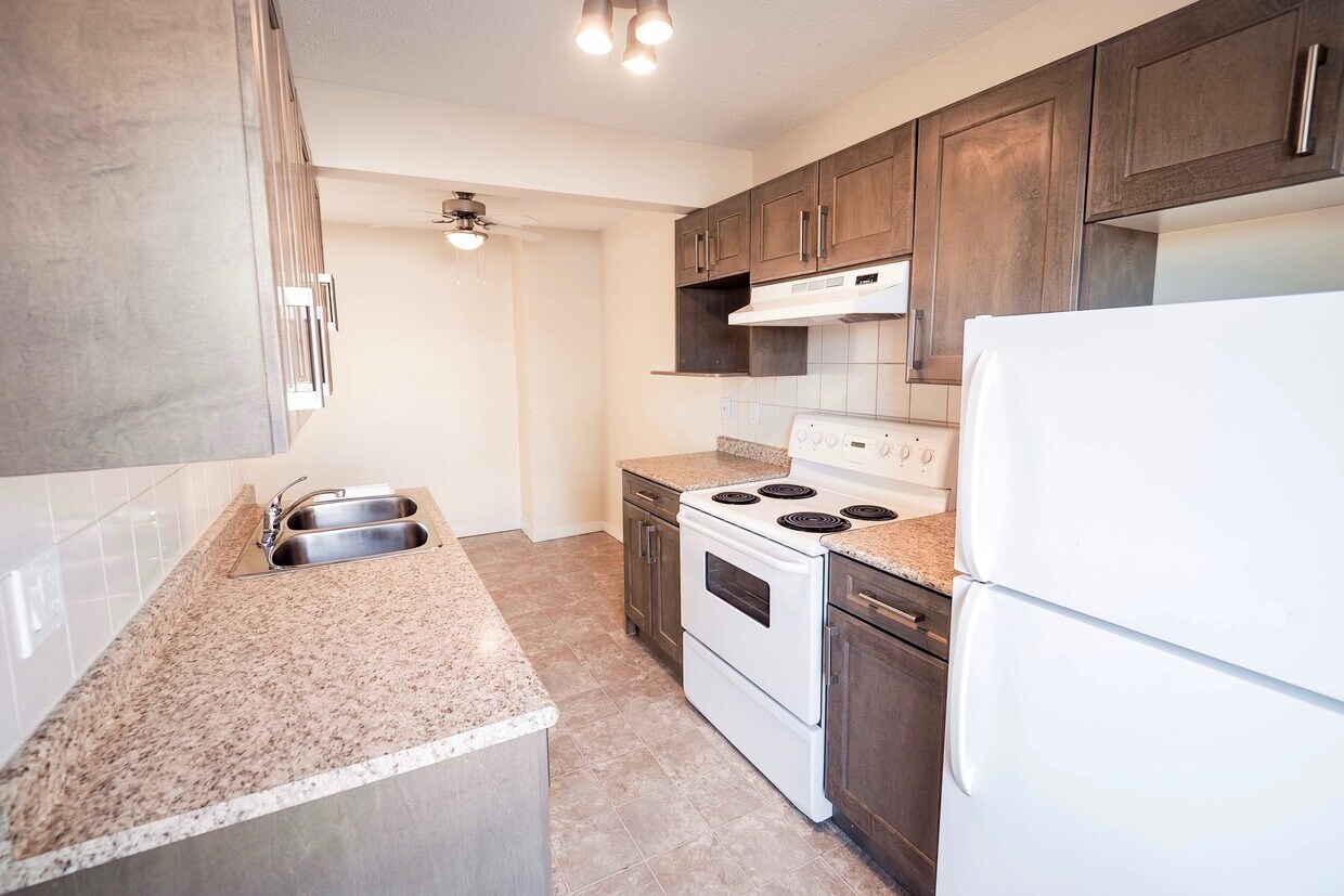 Building Photo - Millcreek Village