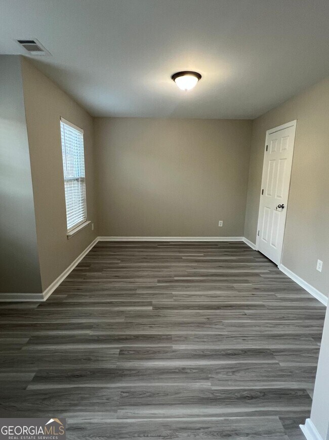 Building Photo - 2547 Wrangler Dr