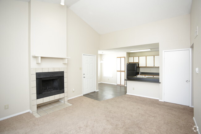 2BR, 2BA - Watermark_915 SF - Woodlake Village Apartments