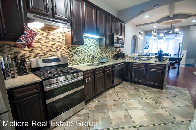 Building Photo - 3 br, 3.5 bath House - 5317 S Prairie Ave