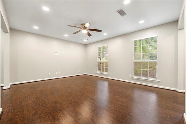 Foto del edificio - 1386 Heritage Glen Dr