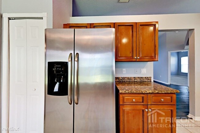 Building Photo - 28925 Long Meadow Loop