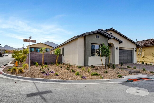 Building Photo - Savannah