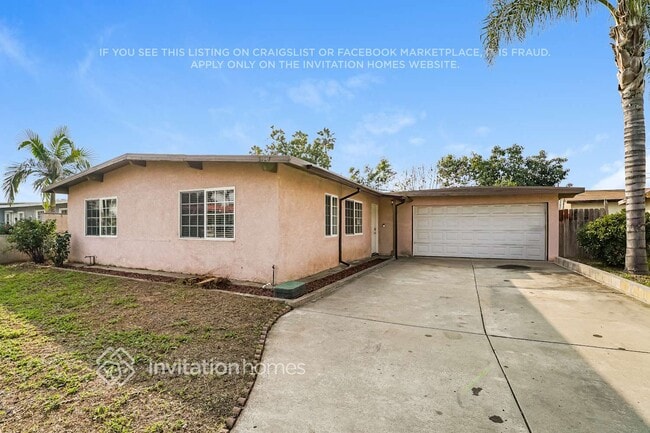 Building Photo - 5727 Cedarglen Dr