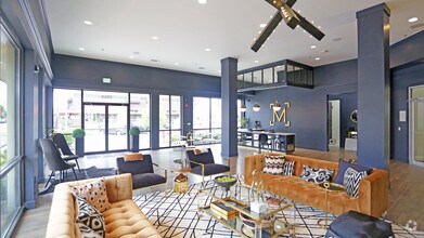 Interior Photo - Met on 7th