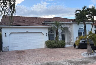 Building Photo - 11500 SW 153rd Ave