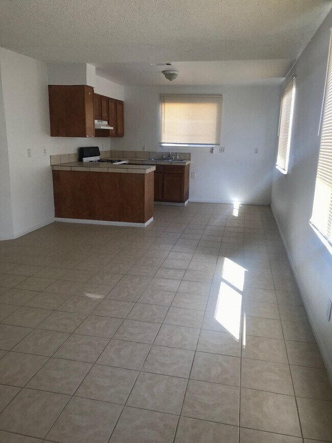 Foto del edificio - 11621 Lee Ave